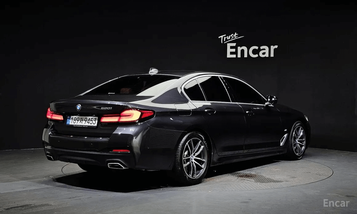 BMW 520i (G30)