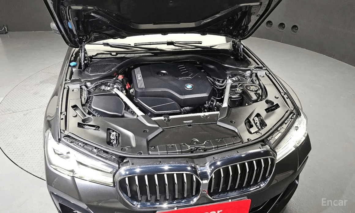 BMW 520i (G30)