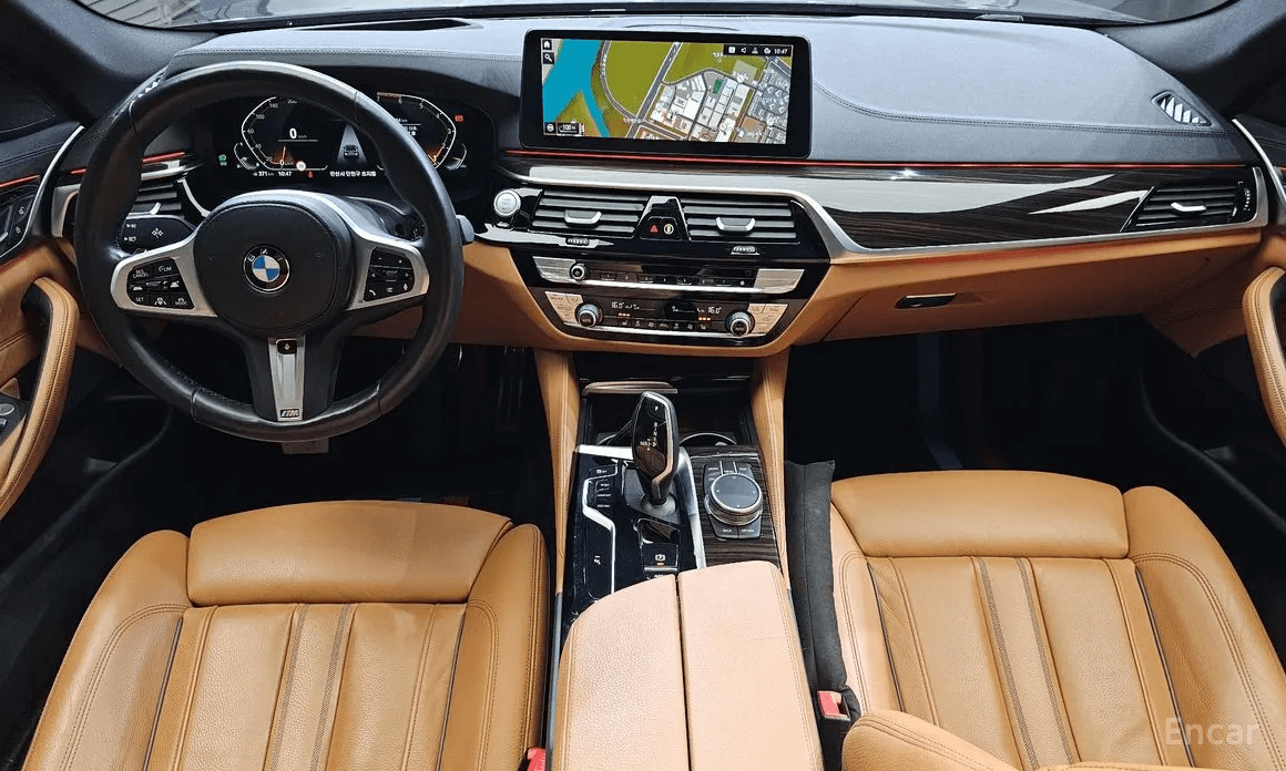 BMW 520i (G30)