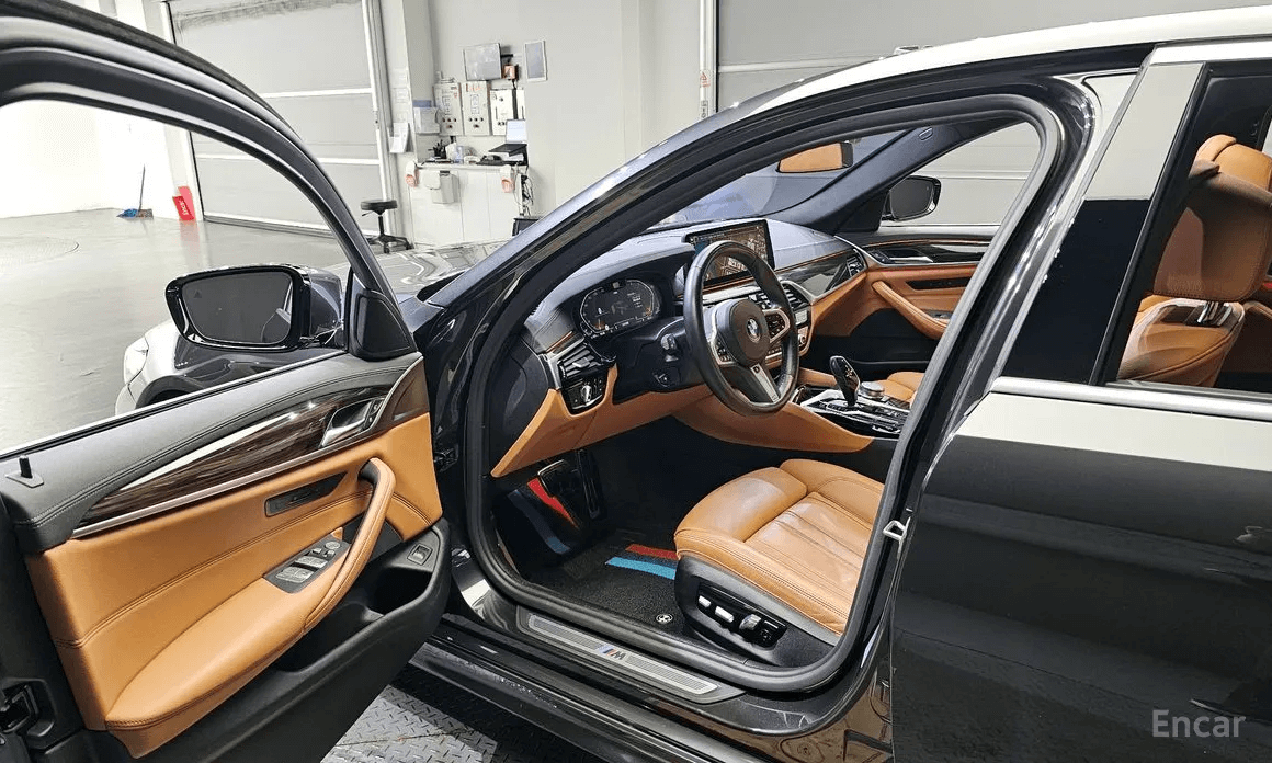 BMW 520i (G30)