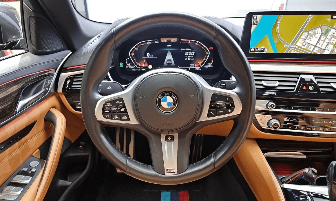 BMW 520i (G30)